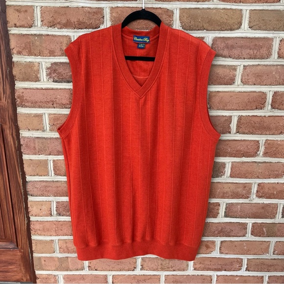 V-neck sweater vest, size men’s XL - Picture 2 of 6